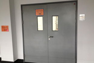 新豪軒門業(yè)防火隔板評(píng)測(cè) 品質(zhì)與安全的雙重保障